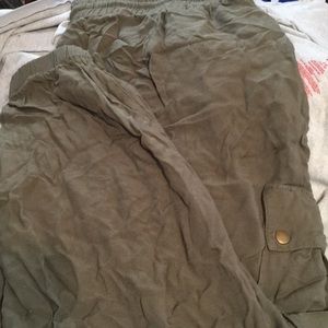 18/20 olive green cargo pants